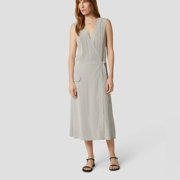 💕💕EQUIPMENT Maovesa polka-dot silk crepe de chine midi wrap dress size L💕💕 - Picture 5 of 9